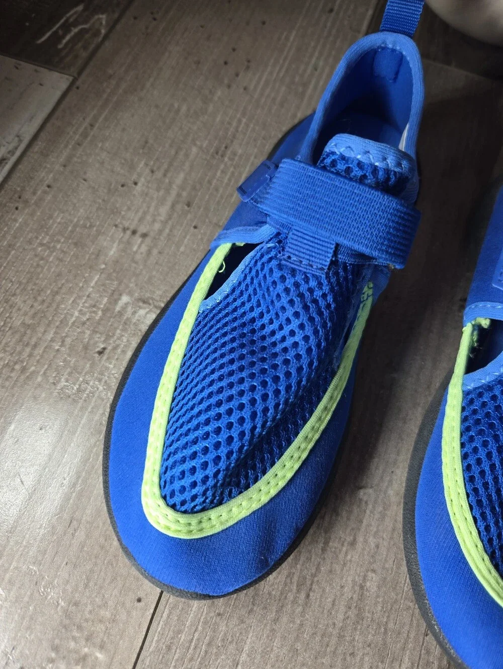 Wonder Nation Toddler Boys 11/12 Electric Blue Water Shoes